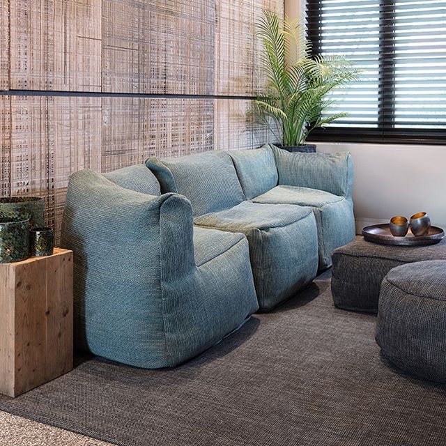 Club Corner Medium out/indoor