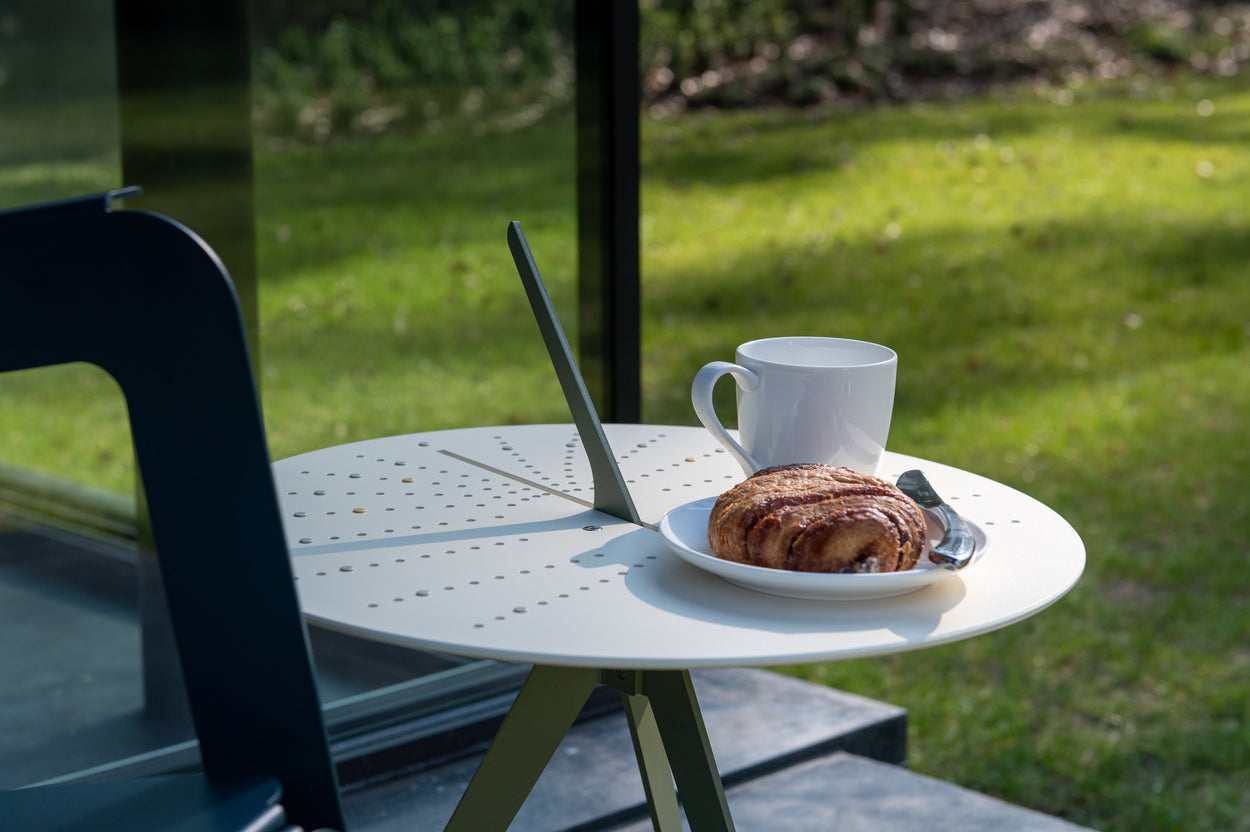 Sundial Table - 2 colors