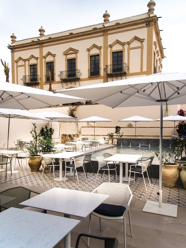 Darwin armchair / 2 stuks