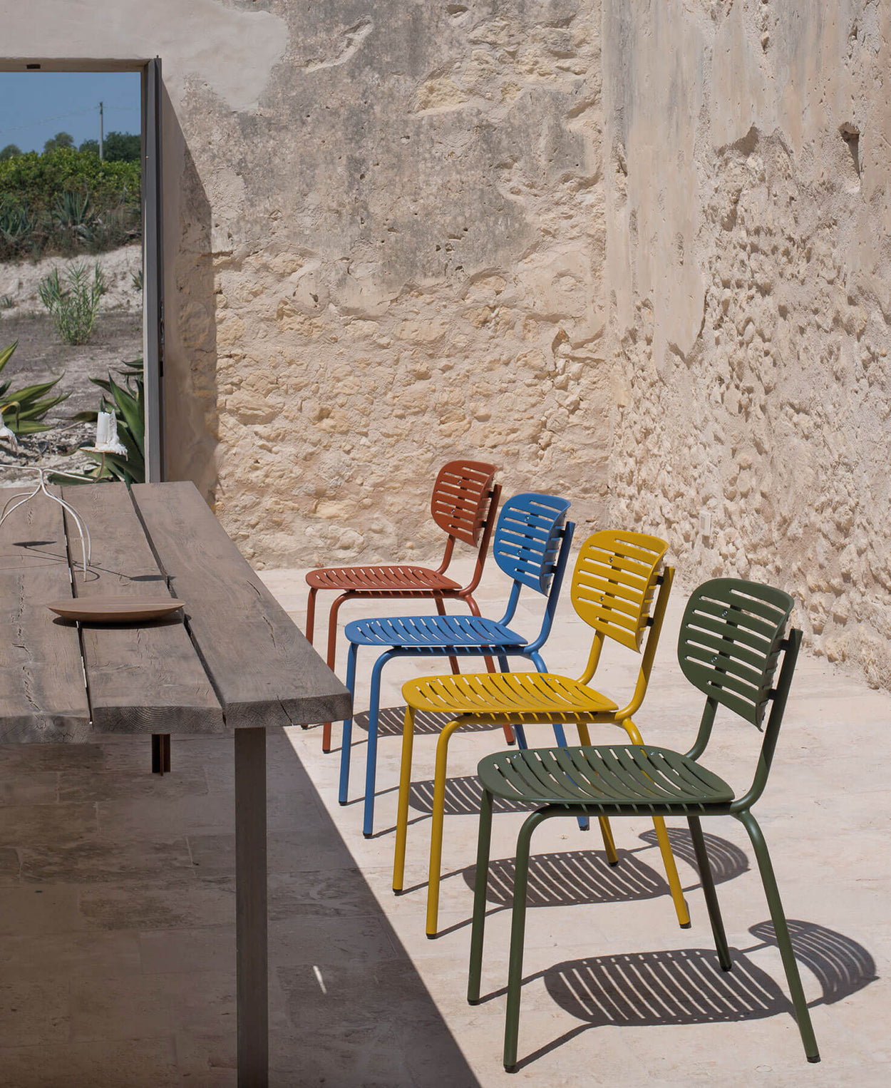 Mom armchair / 2 stuks