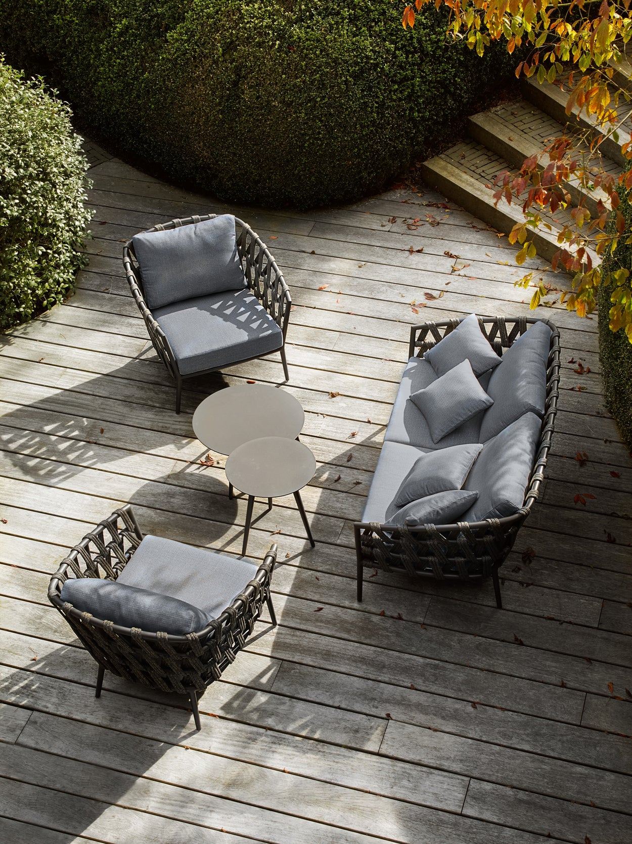 Leo Lounge chair