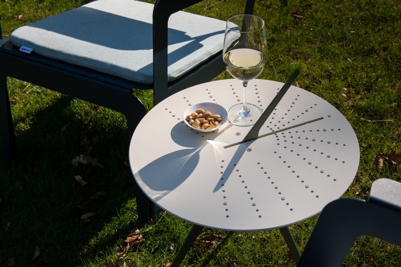 Sundial Table - 2 colors