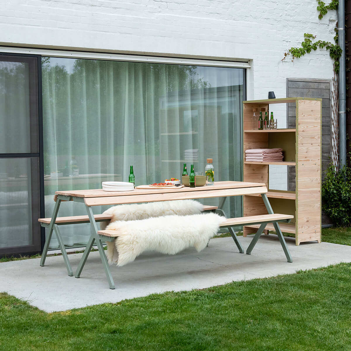 Tablebench - 2 colors