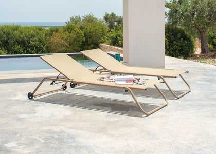 Snooze Sunbed