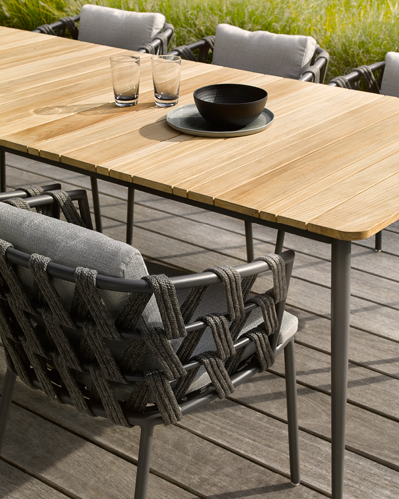 Leo dining table - 3 sizes